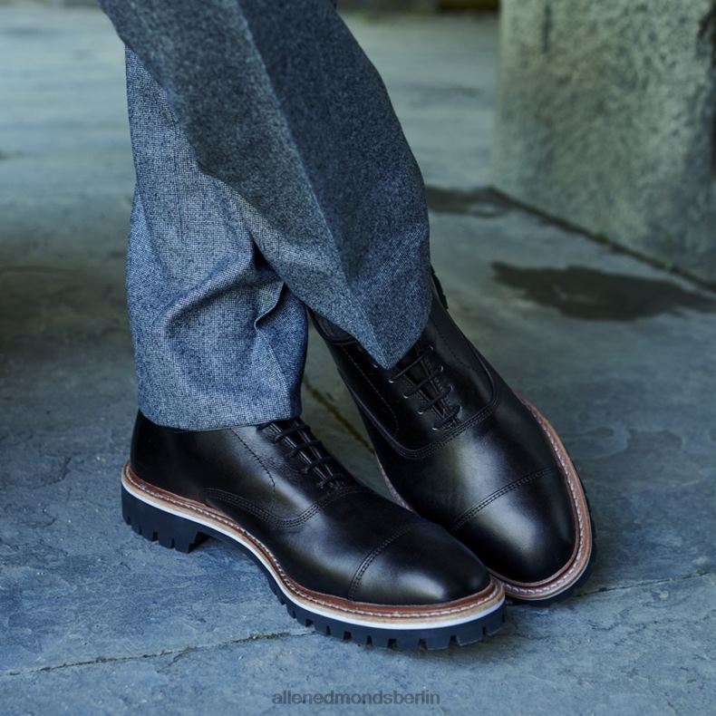 Allen Edmonds schwarzes Leder Männer Anzugschuh mit Park Avenue-Signatur und Stollen 82J2T40